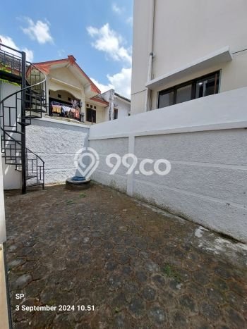 For Sale Hunian Rumah Terawat 4 KT di Maguwoharjo, Yogyakarta For Sale Hunian Rumah Terawat 4 KT di Maguwoharjo, Yogyakarta