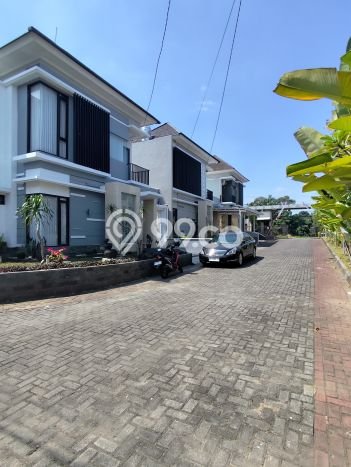 Rumah Modern Minimalis 3 Kamar Siap Huni di Ngaglik Rumah Modern Minimalis 3 Kamar Siap Huni di Ngaglik