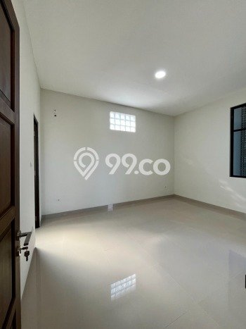 For Sale Rumah 4 Kamar Lokasi Strategis Bagus dan Strategis di Depok For Sale Rumah 4 Kamar Lokasi Strategis Bagus dan Strategis di Depok