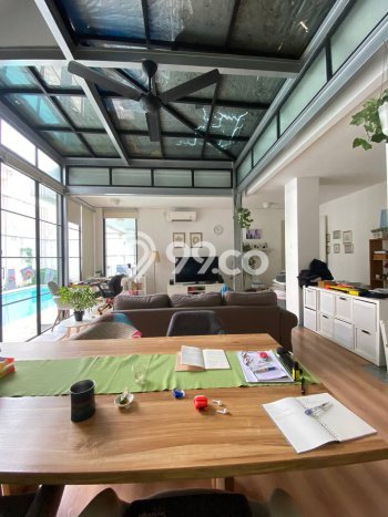 Rumah Elit Modern Siap Huni di Pondok Indah Jakarta Selatan Rumah Elit Modern Siap Huni di Pondok Indah Jakarta Selatan