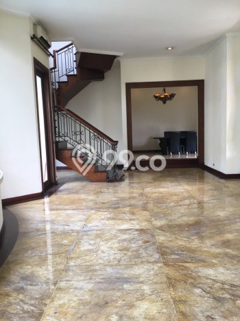 Disewakan Rumah Nyaman di Kuningan LT 650m2 / LB 800m2 Kondisi Bagus Disewakan Rumah Nyaman di Kuningan LT 650m2 / LB 800m2 Kondisi Bagus