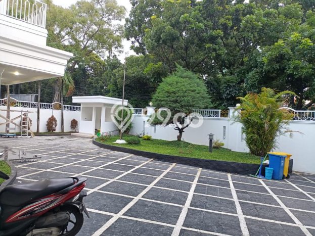 Disewakan Hunian Konsep Minimalis di Menteng Jakarta Pusat dengan 7 Kamar Disewakan Hunian Konsep Minimalis di Menteng Jakarta Pusat dengan 7 Kamar