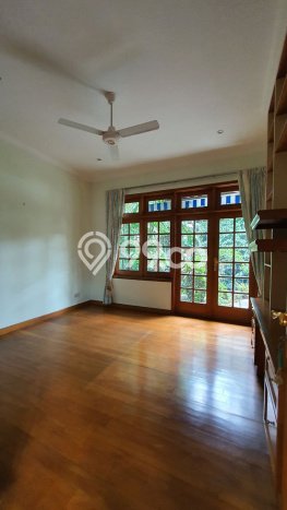 Hot Offer Hunian Premium Ideal dan Luas di Menteng, Jakarta Pusat Hot Offer Hunian Premium Ideal dan Luas di Menteng, Jakarta Pusat