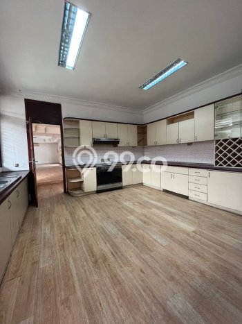 Disewakan Segera Rumah Kondisi Bagus di Area Menteng, Jakarta Pusat Disewakan Segera Rumah Kondisi Bagus di Area Menteng, Jakarta Pusat