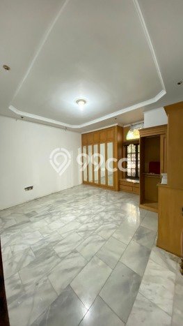 Hunian Eksklusif Siap Huni LT 250m2 di Tebet, Jakarta Selatan Hunian Eksklusif Siap Huni LT 250m2 di Tebet, Jakarta Selatan