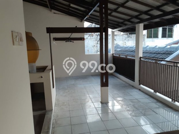 Siap Huni Hunian Elit 6 Kamar di Menteng Dekat ke Mana Saja Siap Huni Hunian Elit 6 Kamar di Menteng Dekat ke Mana Saja