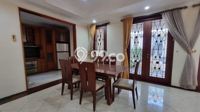 Sewa Rumah Bagus di Menteng Harga Rp 900 Juta/ Tahun Sewa Rumah Bagus di Menteng Harga Rp 900 Juta/ Tahun
