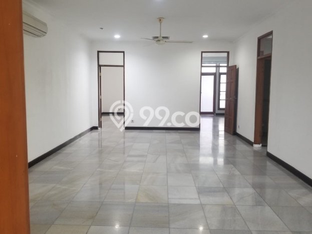 Hunian Modern dengan LT 612m2 & LB 500m2 Disewakan di Kuningan Hunian Modern dengan LT 612m2 & LB 500m2 Disewakan di Kuningan