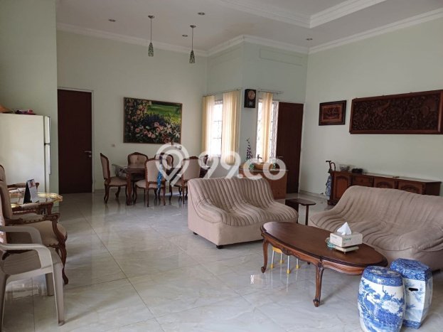 Dijual Rumah Premium dengan Fasilitas Sekitar Lengkap di Cipayung, Jakarta Timur Dijual Rumah Premium dengan Fasilitas Sekitar Lengkap di Cipayung, Jakarta Timur