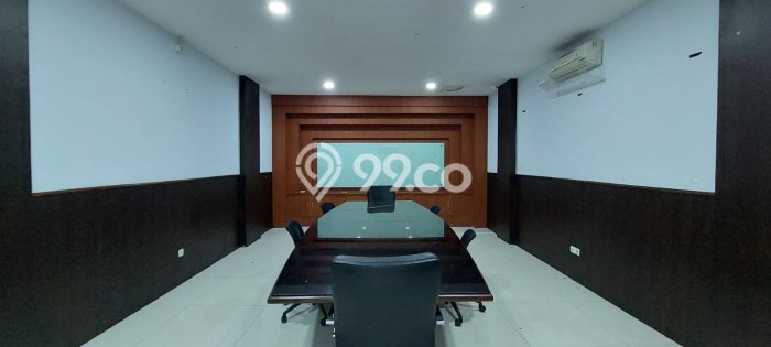 Disewakan Ruko di Kawasan Ramai Duren Tiga Luas 210m2 Disewakan Ruko di Kawasan Ramai Duren Tiga Luas 210m2