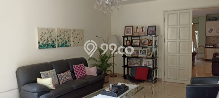 Dijual Rumah Premium dengan Fasilitas Sekitar Komplit di Cilandak, Jakarta Selatan Dijual Rumah Premium dengan Fasilitas Sekitar Komplit di Cilandak, Jakarta Selatan