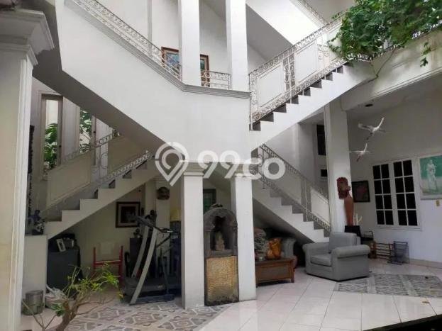 Dijual Hunian Mewah dengan Fasilitas Sekitar Komplit di Menteng, Jakarta Pusat Dijual Hunian Mewah dengan Fasilitas Sekitar Komplit di Menteng, Jakarta Pusat