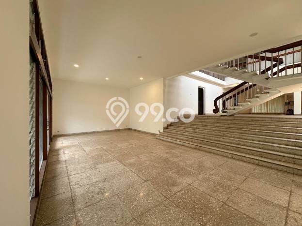 Hunian Mewah LB 600m2 Siap Huni Desain Elegan di Pondok Indah, Jakarta Selatan Hunian Mewah LB 600m2 Siap Huni Desain Elegan di Pondok Indah, Jakarta Selatan