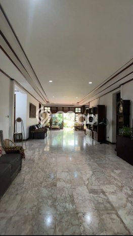 Hot Offer Hunian Mewah Ideal dan Luas di Menteng, Jakarta Pusat Hot Offer Hunian Mewah Ideal dan Luas di Menteng, Jakarta Pusat