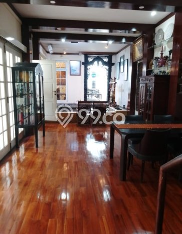 Jual Rumah Mewah Elegan Dengan View Eksklusif di Legenda Wisata, Jakarta Timur Jual Rumah Mewah Elegan Dengan View Eksklusif di Legenda Wisata, Jakarta Timur