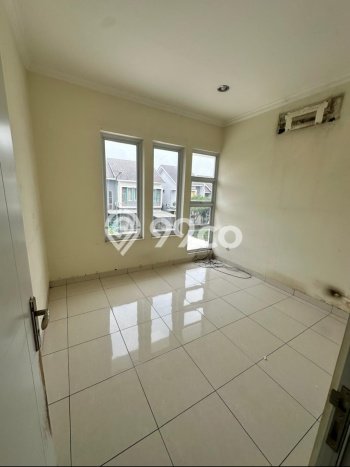 Rumah Luas Asri 4 KT Siap Huni di Legenda Wisata Jakarta Timur Rumah Luas Asri 4 KT Siap Huni di Legenda Wisata Jakarta Timur