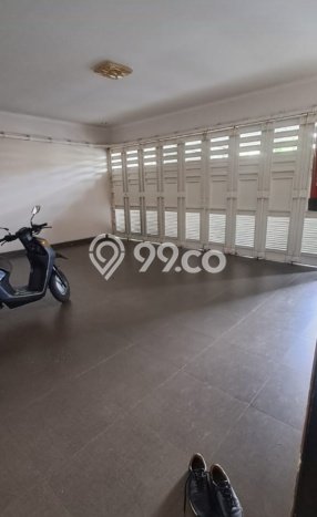 Rumah Mewah LB 800m2 Siap Pakai Desain Elegan di Kota Wisata, Jakarta Timur Rumah Mewah LB 800m2 Siap Pakai Desain Elegan di Kota Wisata, Jakarta Timur
