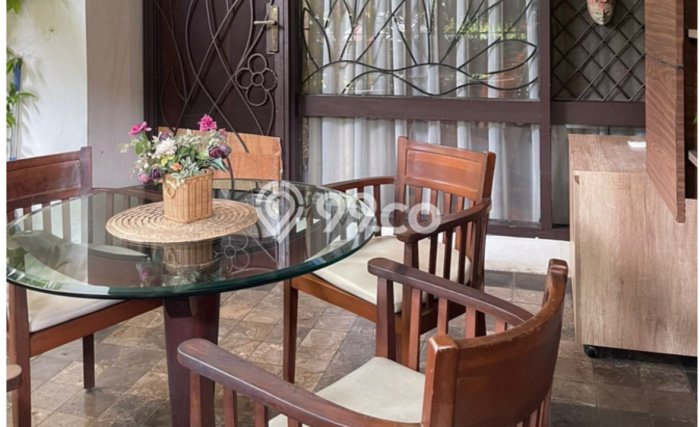 Rumah kawasan Pamulang, Tangerang Selatan, Luas 256m² Bangunan 254m² Rumah kawasan Pamulang, Tangerang Selatan, Luas 256m² Bangunan 254m²