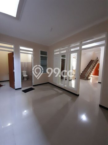 Rumah Modern 5 KT di Gununganyar Surabaya Unfurnished Rumah Modern 5 KT di Gununganyar Surabaya Unfurnished