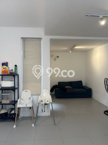 For Sale Rumah 3 Kamar Lokasi Ideal Bagus dan Strategis di Sukolilo For Sale Rumah 3 Kamar Lokasi Ideal Bagus dan Strategis di Sukolilo