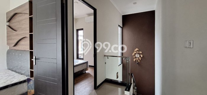 Rumah Minimalis 2 KT di Kutisari Surabaya Semi Furnished Rumah Minimalis 2 KT di Kutisari Surabaya Semi Furnished