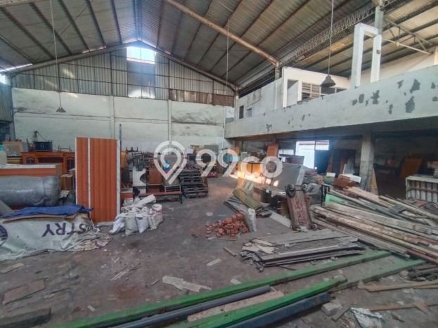Area Ramai! Gudang Dijual di Tambaksari untuk Bisnis Luas Bangunan 462m2 Area Ramai! Gudang Dijual di Tambaksari untuk Bisnis Luas Bangunan 462m2