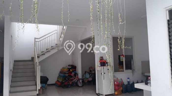 Rumah Modern 8 KT di Kutisari Surabaya Unfurnished Rumah Modern 8 KT di Kutisari Surabaya Unfurnished