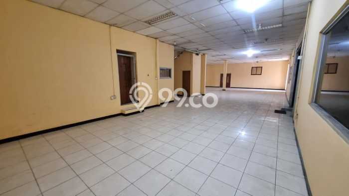 Kantor Disewakan di Kawasan Ramai Karawaci, Tangerang Kantor Disewakan di Kawasan Ramai Karawaci, Tangerang