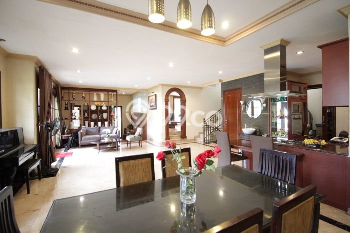 Hunian Mewah LB 550m2 Siap Pakai Desain Elegan di Permata Hijau, Jakarta Selatan Hunian Mewah LB 550m2 Siap Pakai Desain Elegan di Permata Hijau, Jakarta Selatan