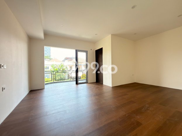 For Sale! Luxury House LT 291m2 Desain Modern di Alam Sutera For Sale! Luxury House LT 291m2 Desain Modern di Alam Sutera