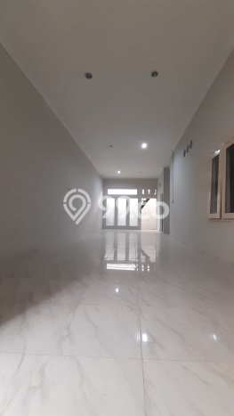 Rumah Area Nyaman kawasan Gading Serpong, Tangerang, Luas 143m² LB 100m² Rumah Area Nyaman kawasan Gading Serpong, Tangerang, Luas 143m² LB 100m²