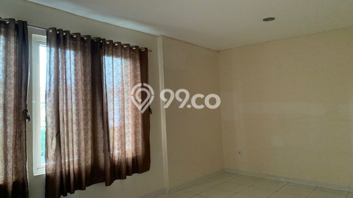 UNIT LANGKA! Rumah di Modernland, 3 KT, View Indah, Luas 135m² LB 90m² UNIT LANGKA! Rumah di Modernland, 3 KT, View Indah, Luas 135m² LB 90m²