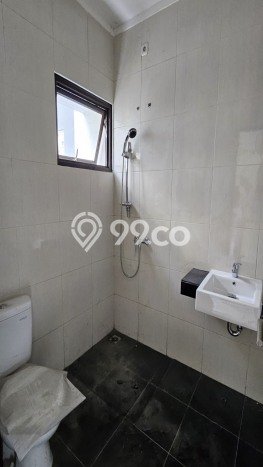 Rumah Lingkungan Asri di Sepatan, Tangerang, Luas 72m² LB 45m² Rumah Lingkungan Asri di Sepatan, Tangerang, Luas 72m² LB 45m²