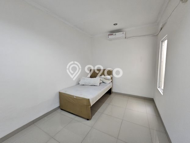 Rumah Asri di Modernland, 2 KM, LT 90m² LB 150m² Rumah Asri di Modernland, 2 KM, LT 90m² LB 150m²