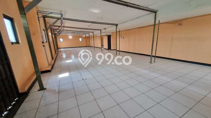 Kantor Disewakan di Kawasan Ramai Karawaci, Tangerang Kantor Disewakan di Kawasan Ramai Karawaci, Tangerang