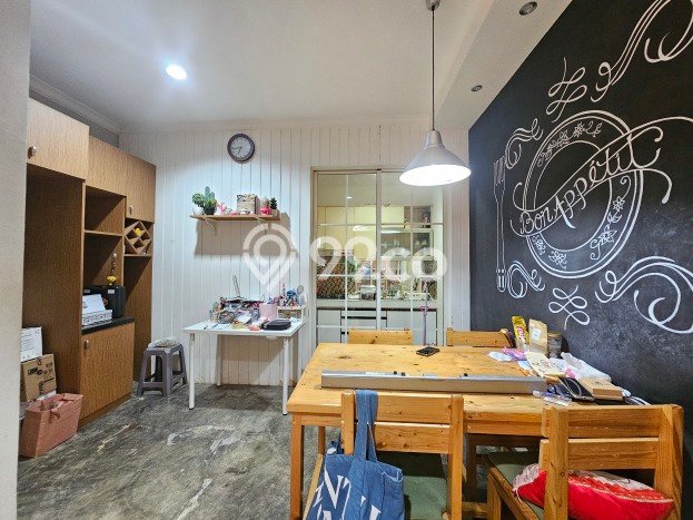 Rumah Elit LB 136m2 Siap Pakai Desain Elegan di Green Lake City, Jakarta Barat Rumah Elit LB 136m2 Siap Pakai Desain Elegan di Green Lake City, Jakarta Barat