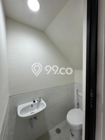 Rumah Mewah LT 60m² Dekat Fasilitas Umum di Karawaci, Tangerang Rumah Mewah LT 60m² Dekat Fasilitas Umum di Karawaci, Tangerang