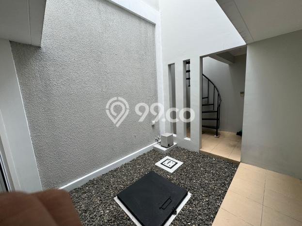 Rumah Elit Modern Siap Huni di Gading Serpong Tangerang Rumah Elit Modern Siap Huni di Gading Serpong Tangerang