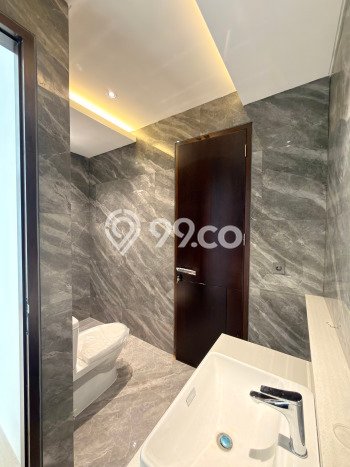 For Sale! Premium House LT 174m2 Desain Elegan di BSD The Icon For Sale! Premium House LT 174m2 Desain Elegan di BSD The Icon