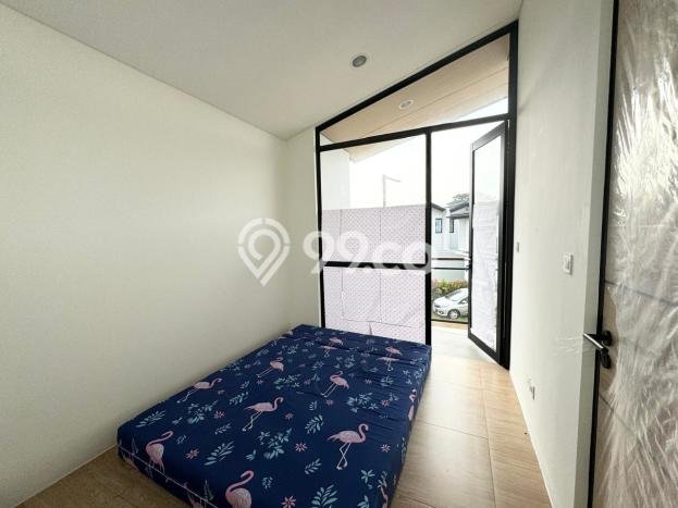 Rumah Mewah LT 60m² Dekat Fasilitas Umum di Karawaci, Tangerang Rumah Mewah LT 60m² Dekat Fasilitas Umum di Karawaci, Tangerang