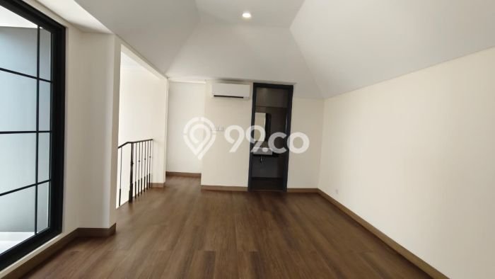 For Sale! Luxury House LT 128m2 Desain Elegan di Summarecon Serpong For Sale! Luxury House LT 128m2 Desain Elegan di Summarecon Serpong