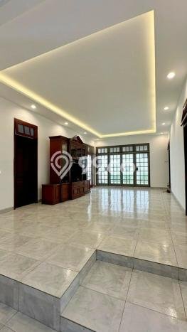 For Sale! Luxury House LT 530m2 Desain Modern di Lebak Bulus For Sale! Luxury House LT 530m2 Desain Modern di Lebak Bulus