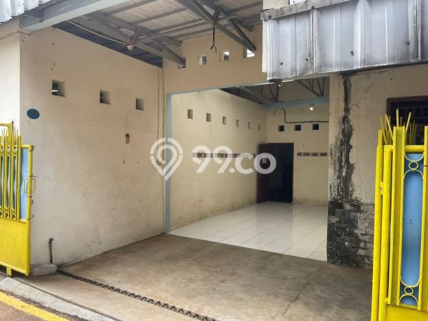 Cocok Untuk Investasi! Dijual Kost di Depok I 8 Kamar Cocok Untuk Investasi! Dijual Kost di Depok I 8 Kamar