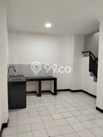 Lokasi strategis! Rumah siap huni disewakan di Cipondoh LB 90m2 Lokasi strategis! Rumah siap huni disewakan di Cipondoh LB 90m2