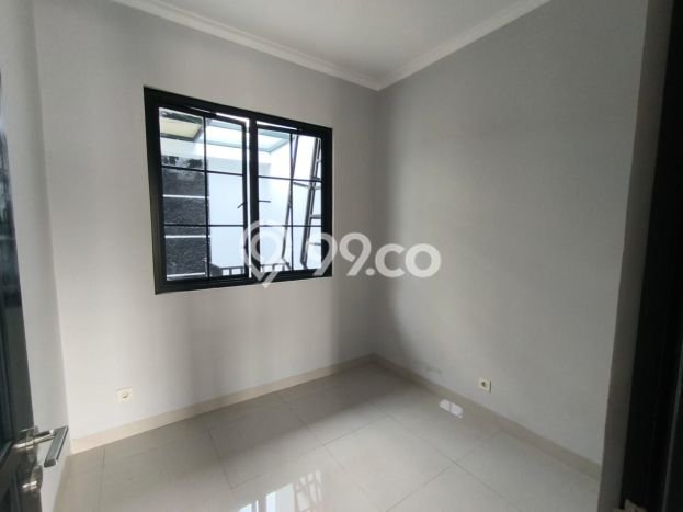Rumah di Banjar Wijaya, 3 KT, Design Modern, Luas 90m² Bangunan 150m² Rumah di Banjar Wijaya, 3 KT, Design Modern, Luas 90m² Bangunan 150m²