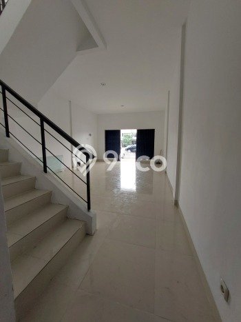 Dijual! Ruko di Gading Serpong Tangerang LT 63m2 / LB 95m2 Kawasan Bisnis Dijual! Ruko di Gading Serpong Tangerang LT 63m2 / LB 95m2 Kawasan Bisnis