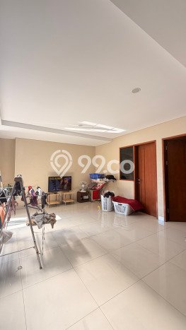 Rumah Eksklusif Dijual LT 310m2 di BSD, Tangerang Selatan Rumah Eksklusif Dijual LT 310m2 di BSD, Tangerang Selatan