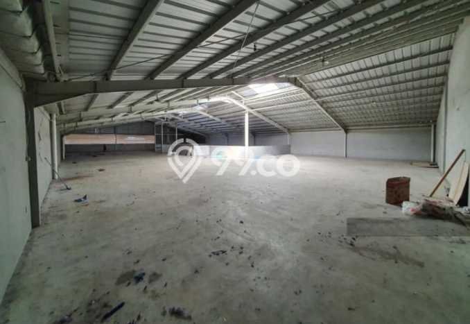 Unit Gudang disewakan di Cipondoh Tangerang dengan LT 800m2 / LB 1400m2 Unit Gudang disewakan di Cipondoh Tangerang dengan LT 800m2 / LB 1400m2