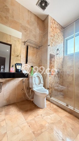 Rumah Eksklusif Dijual LT 310m2 di BSD, Tangerang Selatan Rumah Eksklusif Dijual LT 310m2 di BSD, Tangerang Selatan