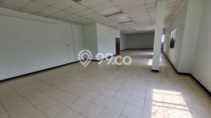 Kantor Disewakan di Kawasan Ramai Karawaci, Tangerang Kantor Disewakan di Kawasan Ramai Karawaci, Tangerang